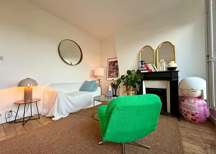 Place De La Republique Apartment Paris