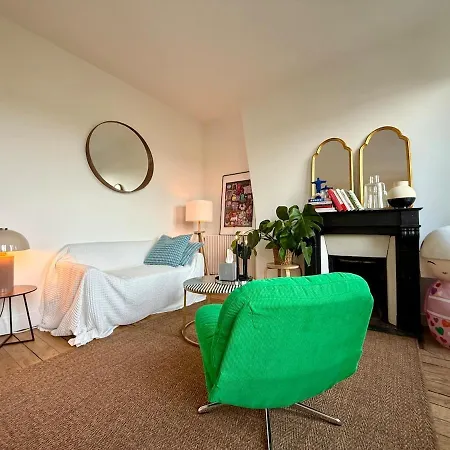 Place De La Republique Апартаменты Париж