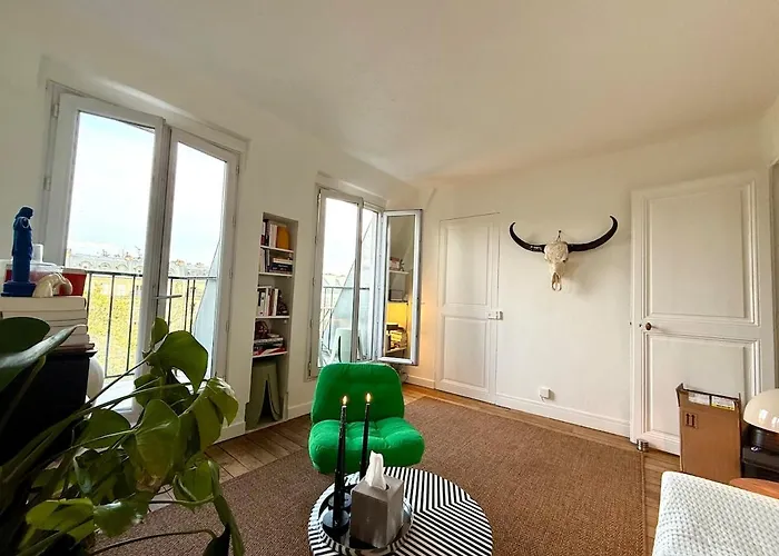 Place De La Republique Апартаменты *