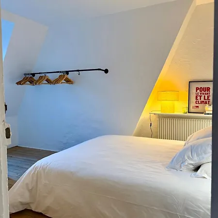Apartamento Place De La Republique Paris