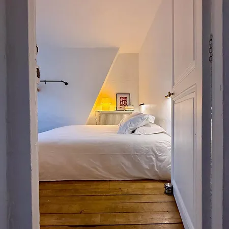 Apartmán Place De La Republique Paříž