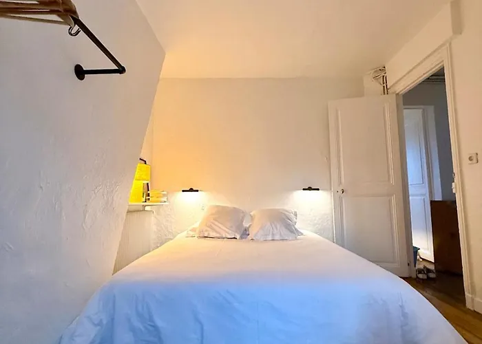 Place De La Republique Διαμέρισμα *