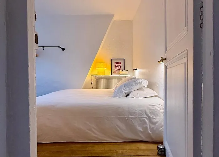 شقة Place De La Republique باريس